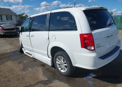 2018 Dodge Grand Caravan Sxt z USA, uszkodzony, nr VIN 2C4RDGCG1JR215875
